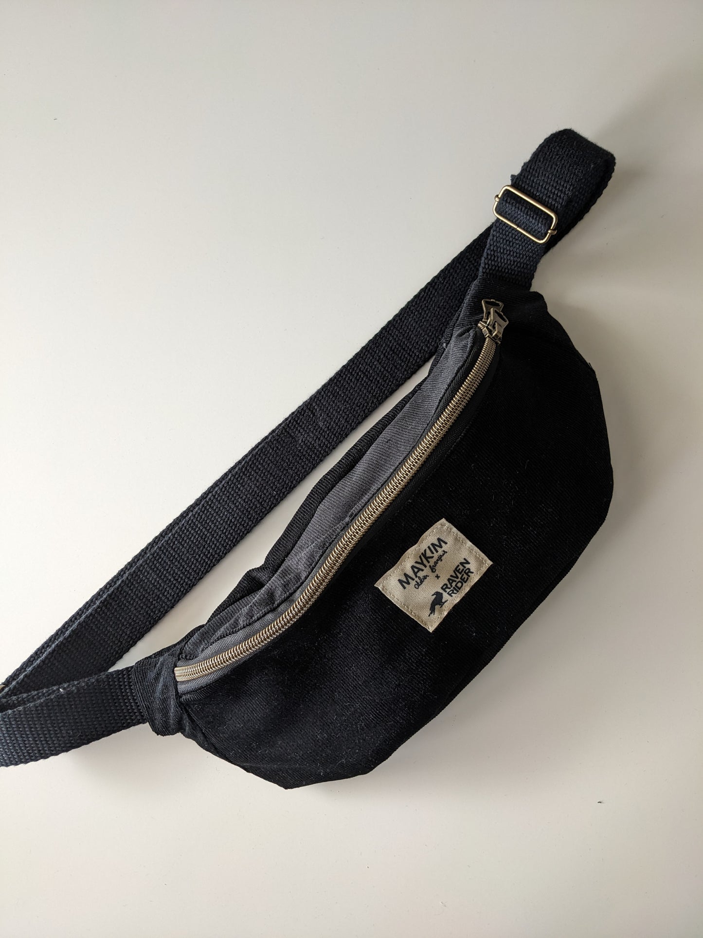 Banane Maykim x Raven Rider